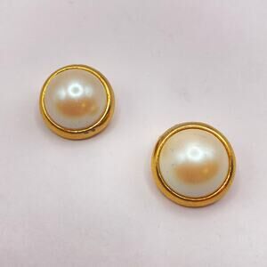 Vintage HATTIE CARNEGIE Faux Pearl Button Earrings Gold Tone Plated Clip On